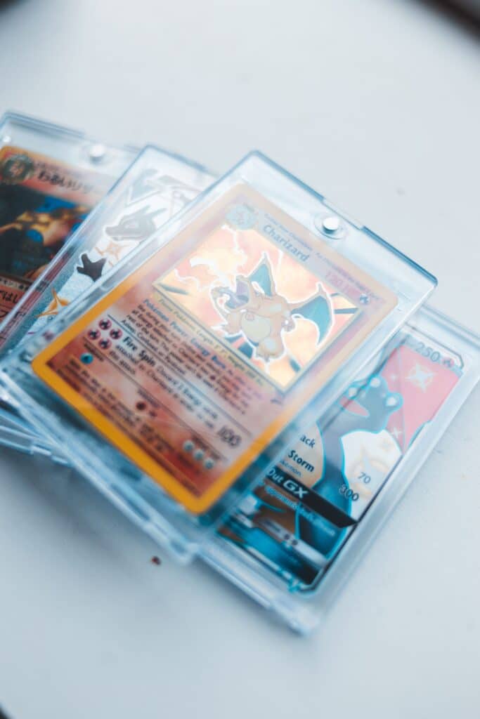 Cartes de jeu proteg[E9]es par des sleeves